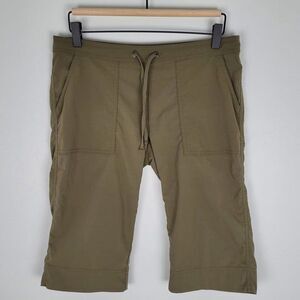 Prana Size S Knee Lenght Shorts Inseam 14" Outdoor Hiking Olive Green